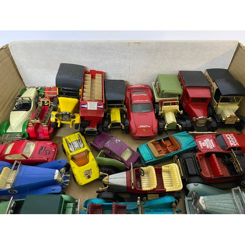 122 - Collection of 20 x die cast models. Makes include Matchbox, Corgi etc