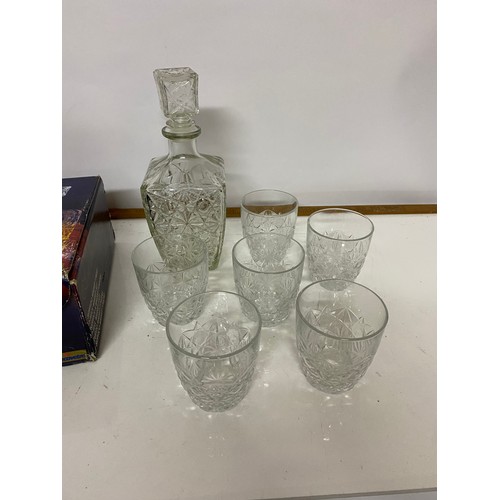 422 - Luxchem Verecovetro cut glass decanter and 6 x glasses, in original box