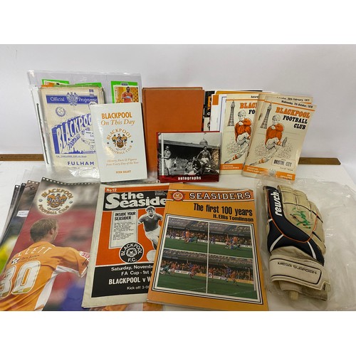 328 - Blackpool Football club programmes from 1950's to 1960's. Also trade cards and assorted memorabilia ... 