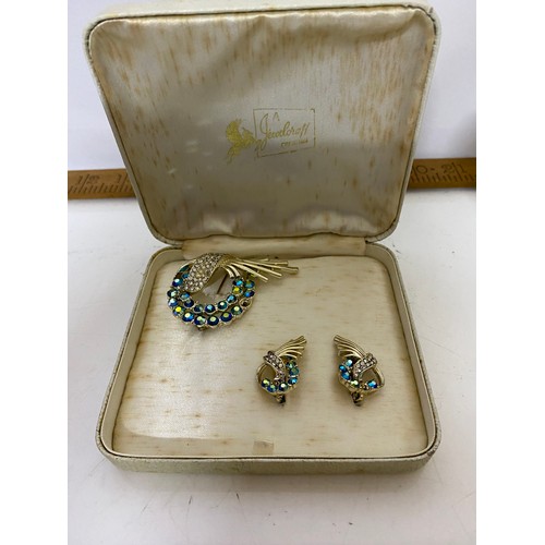 430 - Vintage jewelcraft diamonte brooch and earring set, 1940's Czechoslovakian stamped Rhinestone and Go... 