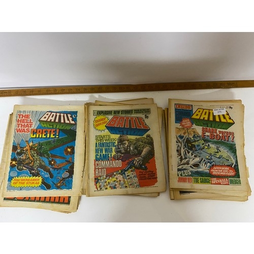 275 - Large collection of Battle comics