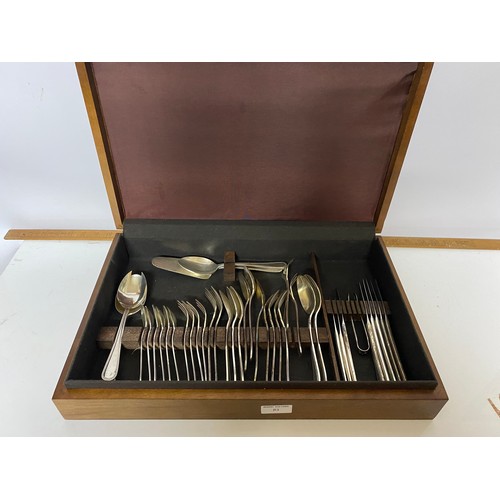 83 - Canteen of cutlery