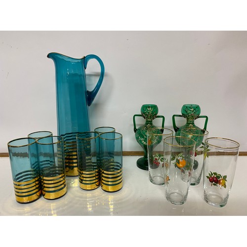 450 - Selection of vintage glassware including glasses and water jug.