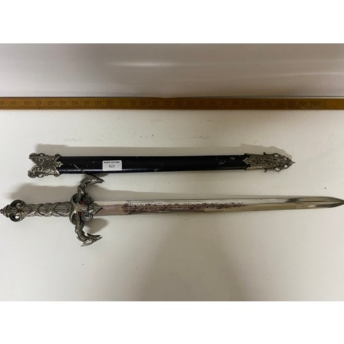 423 - Dragon short sword by Tomahawk with sheath measuring 74 cms long