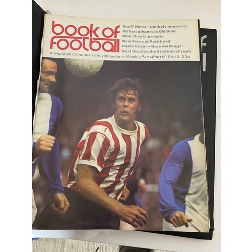 59 - Collection of vintage football magazines