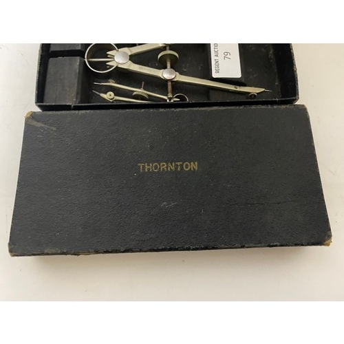 79 - Vintage Thornton compass set in box