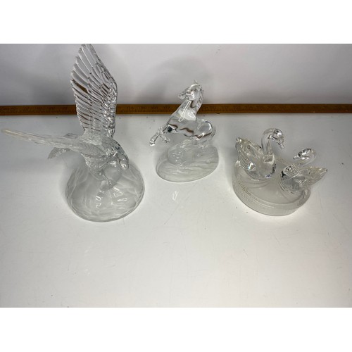 605 - Vintage crystal animal figures/paperweights, some from RCR and Nachtmann