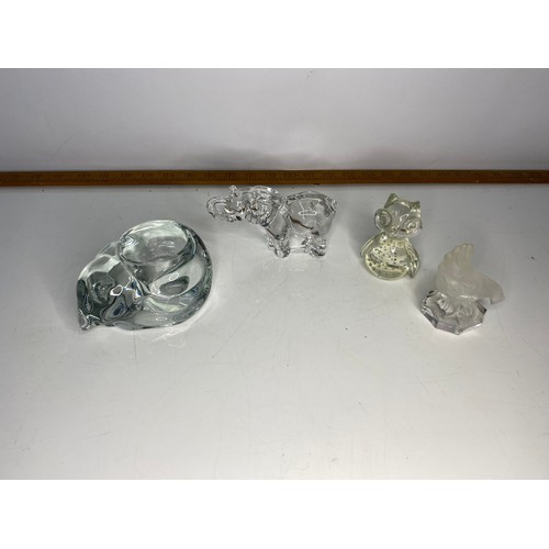 605 - Vintage crystal animal figures/paperweights, some from RCR and Nachtmann