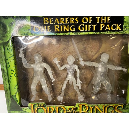 649 - Lord of the Rings, Bearers of the One Ring gift pack, 3 translucent figures.