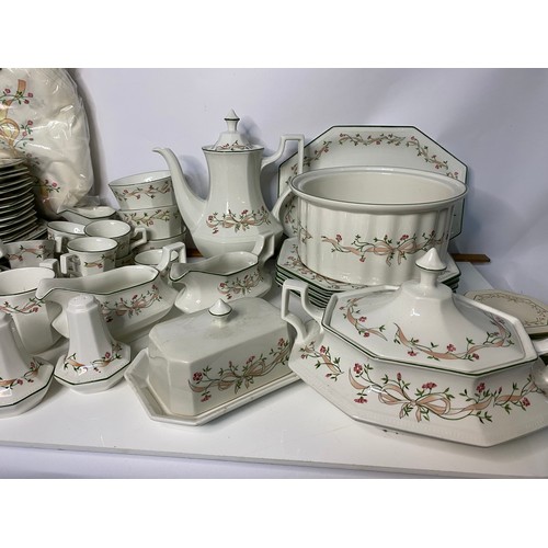 745 - Selection of Johnson Bros Eternal Beau tableware including dinner plates, side plates, coffee pot, t... 