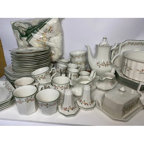 745 - Selection of Johnson Bros Eternal Beau tableware including dinner plates, side plates, coffee pot, t... 