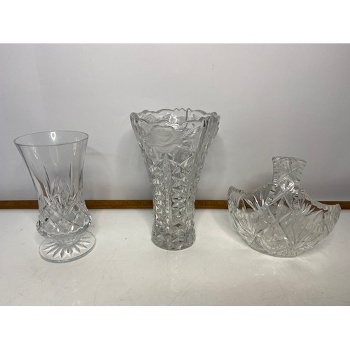 748 - Selection of 6 pieces of crystal including Waterford Finola Vase, Royal Doulton Vase, Bon Bon dish a... 