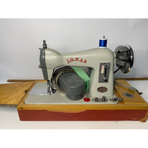 542 - Vintage sewing machine from Jones