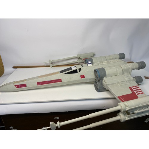 560 - Star Wars X-Wing Fighter