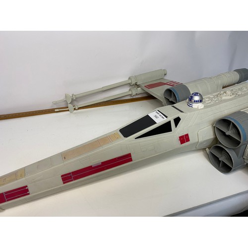 560 - Star Wars X-Wing Fighter