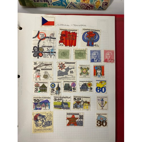 582 - 4 x vintage stamp albums