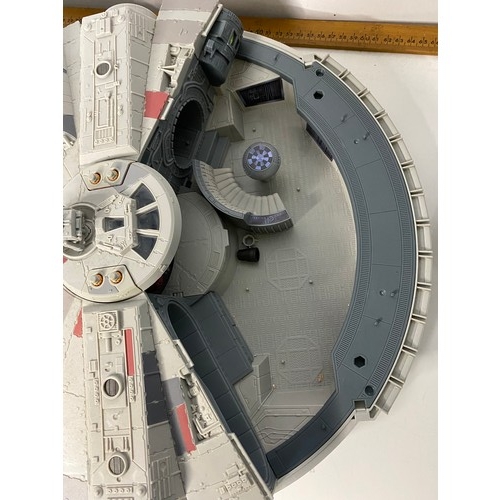 559 - Star Wars Millenium Falcon from Hasbro