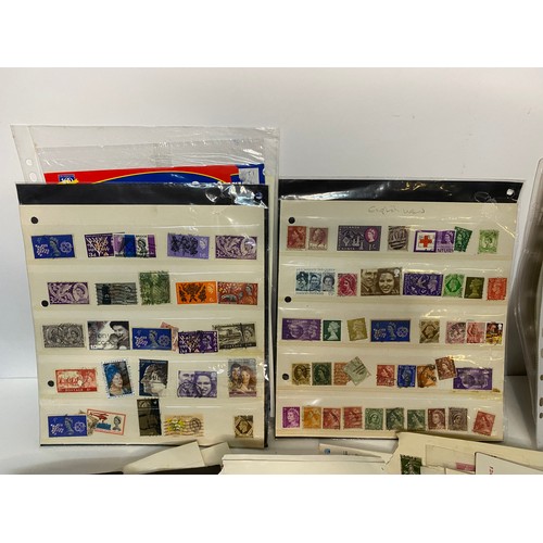 568 - Large collection of stamps.