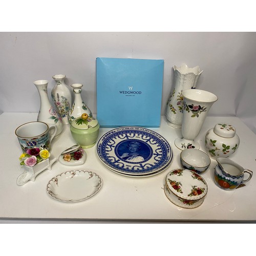 749 - Selection of China vases and trinket pots from Royal Albert, Aynsley, Wedgwood and others.