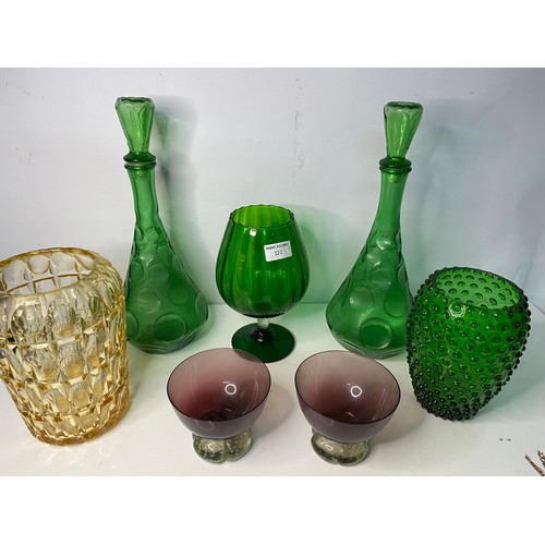 121 - Selection of coloured glassware