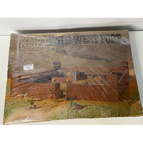 131 - Timpo Wild West Fort, vintage game