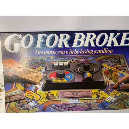 274 - Vintage MB Games Go For Broke, boxed and complete with all parts in as new condition.  Instructions ... 