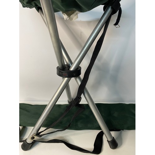 264 - Tripod Stool bagged complete with strong steel frame in new and unused condition.