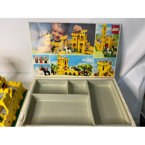 266 - Vintage Lego Castle 375 boxed complete. Lego 375 Yellow Castle made in 1978 complete with all 14 min... 