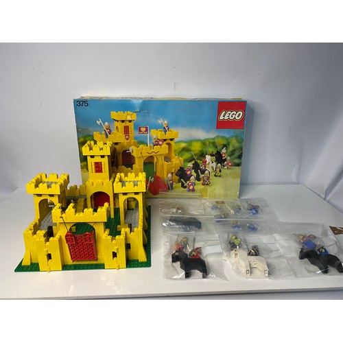 266 - Vintage Lego Castle 375 boxed complete. Lego 375 Yellow Castle made in 1978 complete with all 14 min... 