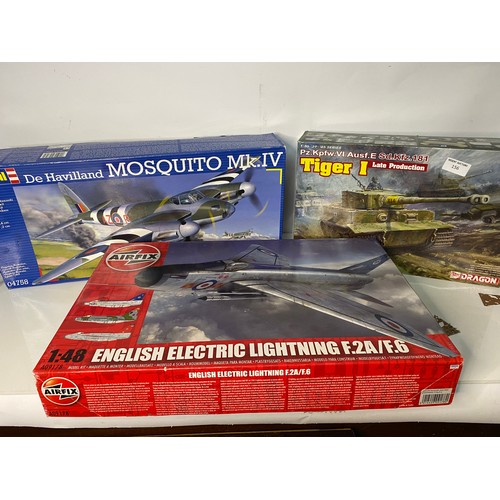 156 - Airfix English Electric Lightening F.2A/F6 model plane and Revell De Havilland Mosquito Mk.IV model ... 