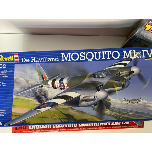 156 - Airfix English Electric Lightening F.2A/F6 model plane and Revell De Havilland Mosquito Mk.IV model ... 