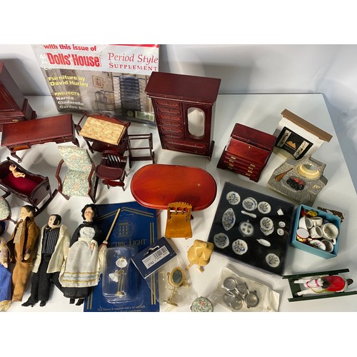 354 - Selection of dolls house furniture, porcelain dolls and sundries