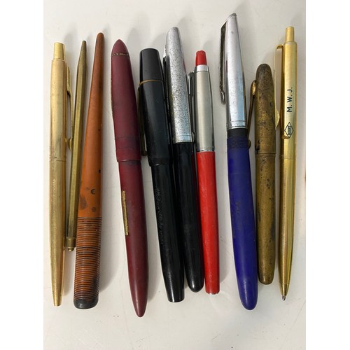 383 - Selection of vintage pens