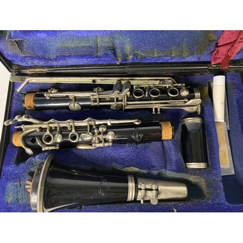 415 - Buffet Crampon Evette clarinet in case