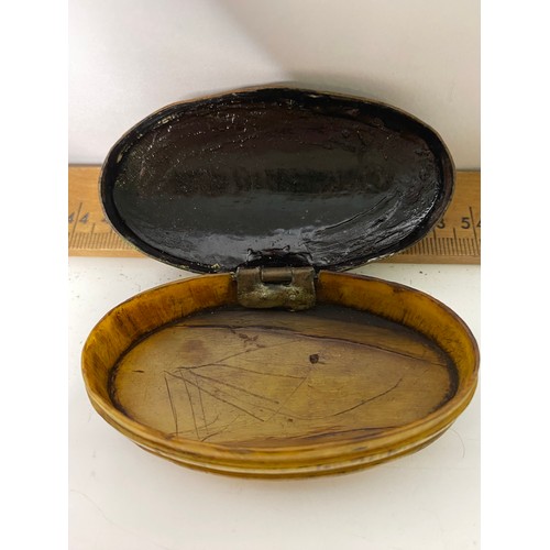 422 - A mauchline ware pin box and a horn and copper snuff box