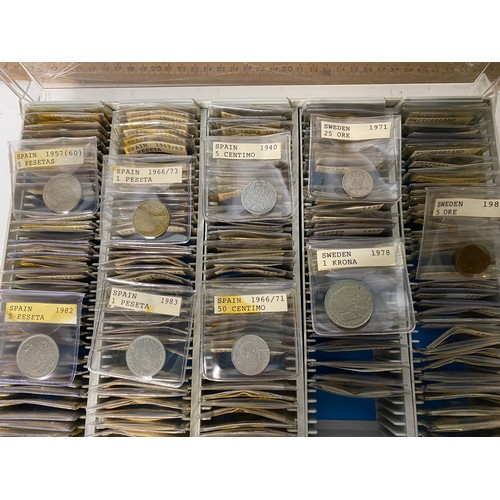 435 - A case of over 150 collectable coins from Spain, Sweden, Sudan, Switzerland