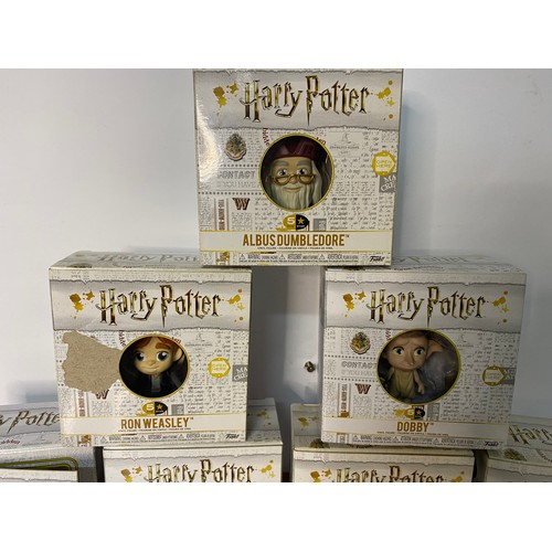 454 - Selection of 7 Harry Potter figures from Funko, includes Dobby, Ron Weasley, Dumbledore, Hermione, H... 