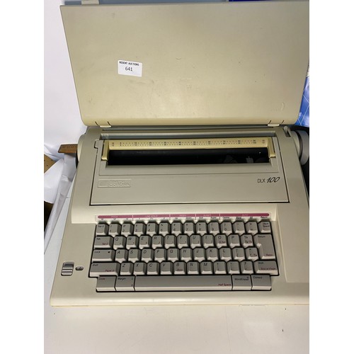 641 - A Sharp personal word processor QL-W20 and a Smith Corona typewriter DLX-100