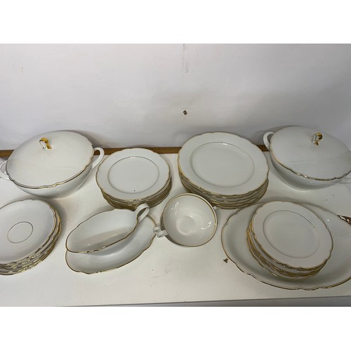 645 - Selection of bavarian Seltmann Weiden Inca tableware in white and gold comprising 6 x dinner plates,... 