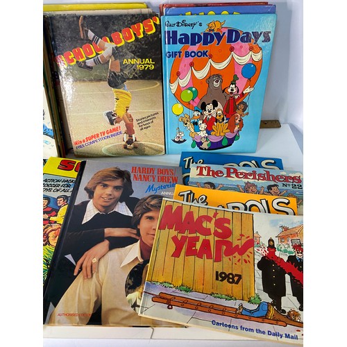 683 - Selection of vintage cartoon books and annuals.