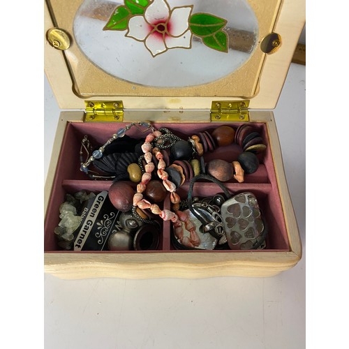 673 - Selection of costume jewellery and jewellery boxes