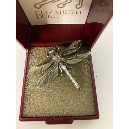 586 - Sterling silver Dragonfly brooch