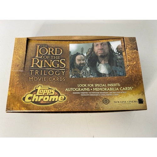 804 - Topps The Lord of the Rings Trilogy Chrome Cards, 14 sealed packets boxed and made in 2004.