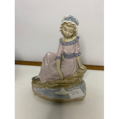 103 - A Lladro figure no 5210 