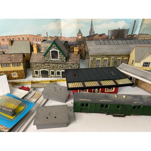 506 - Selection of model train buildings some Hornby