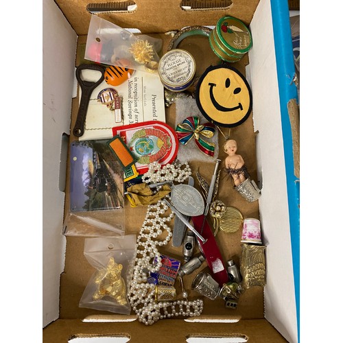 39 - Selection of curios in box.