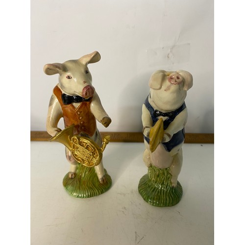 77 - Vintage Beswick pig band. 14cms