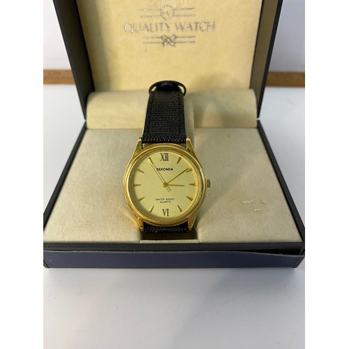 507 - Gents Sekonda watch.