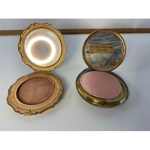 517 - Vintage compact mirrors