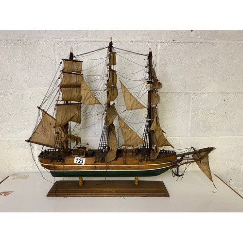 723 - A 3 mast clipper ship model 1853 'young America' standing 58 cms tall